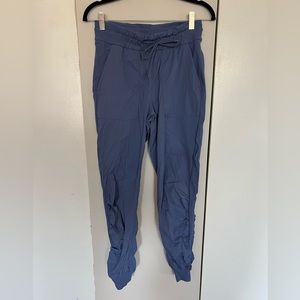 Lululemon Dance Studio Mid-Rise Jogger size 6